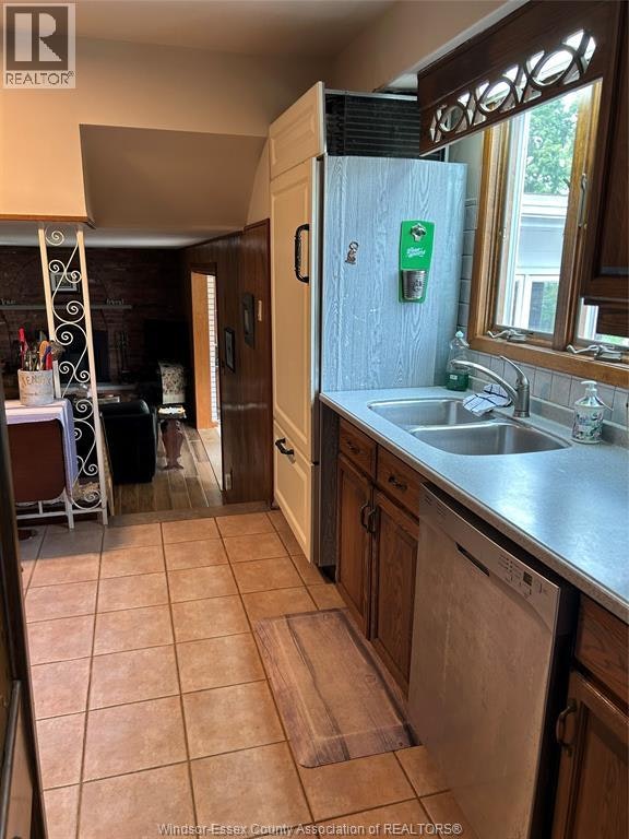 90 Harbourview, Kingsville, ON, N9Y 2J2 - 10