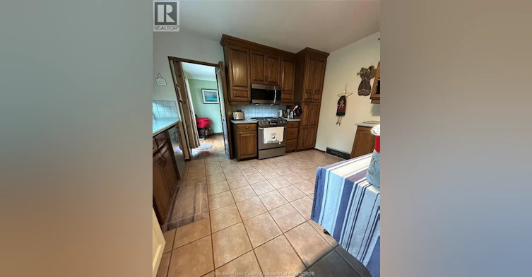 90 Harbourview, Kingsville, ON, N9Y 2J2 - 8
