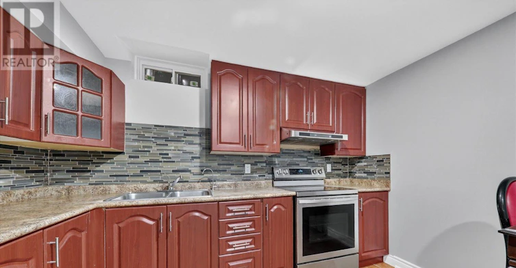 7 Littleborough Court E, Toronto, ON, M1C 4S6 - 10
