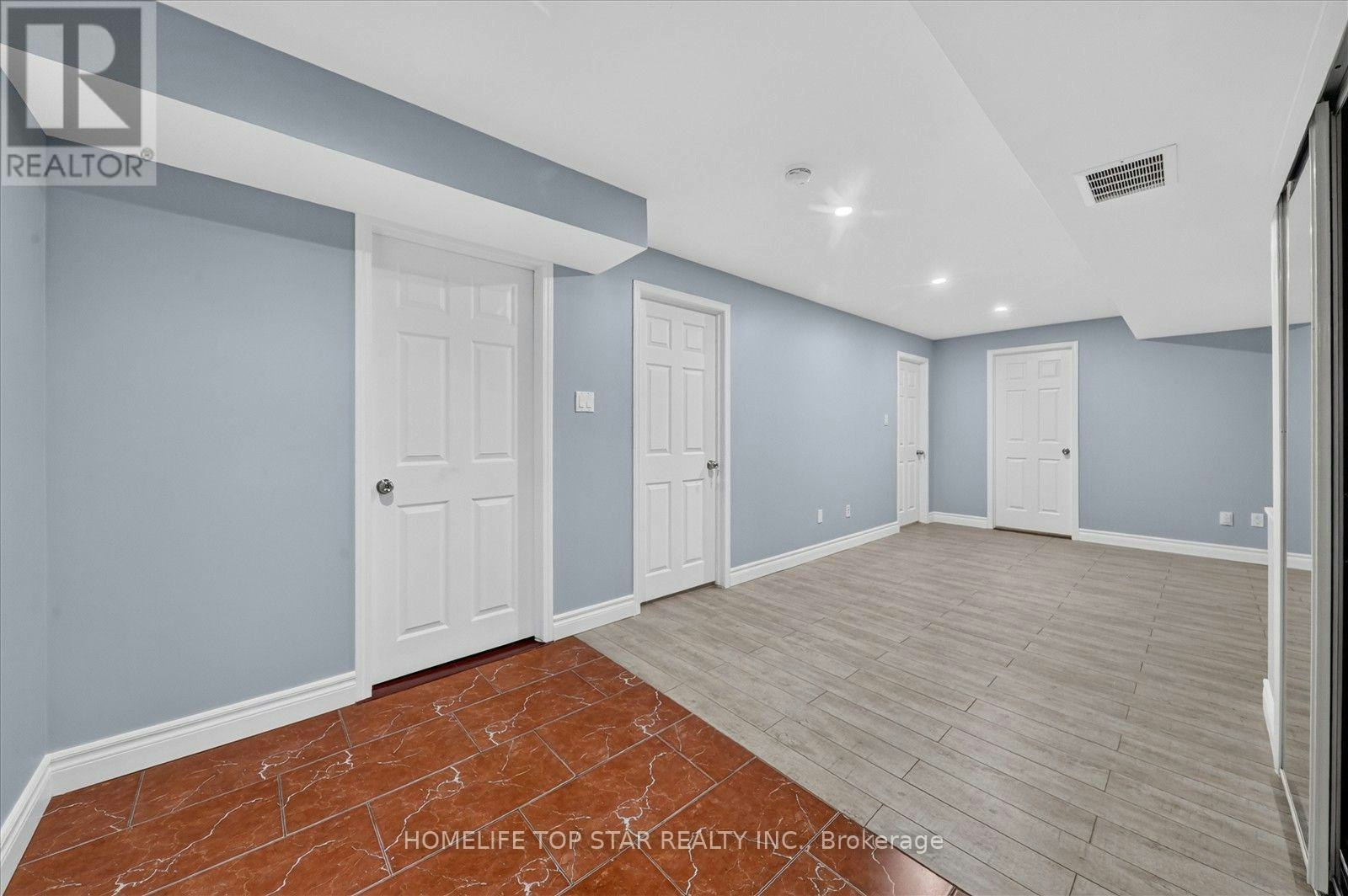 7 Littleborough Court E, Toronto, ON, M1C 4S6 - 6