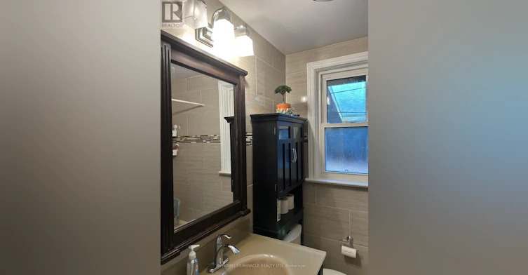 46 Inniswood ( Upper Level Drive, Toronto, ON, M1R 1E5 - 9