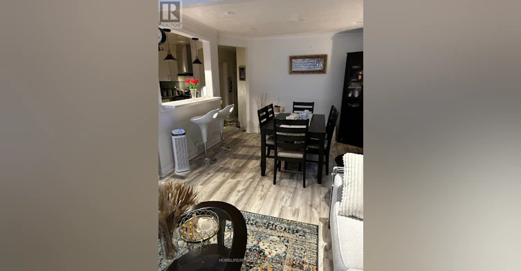 46 Inniswood ( Upper Level Drive, Toronto, ON, M1R 1E5 - 7