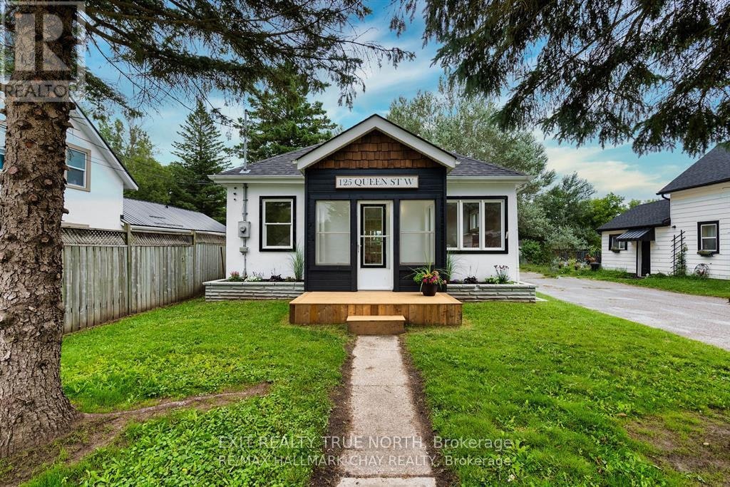 125 Queen Street W, Springwater, ON, L0L 1P0