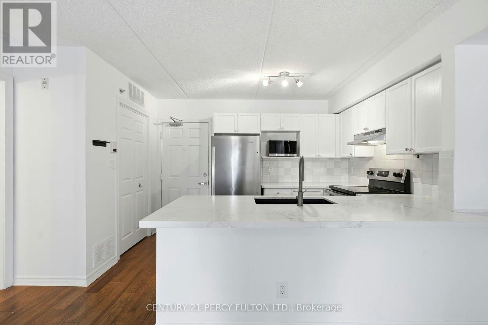203-1480 Bishops Gate, Oakville, ON, L6M 4N4 - 3