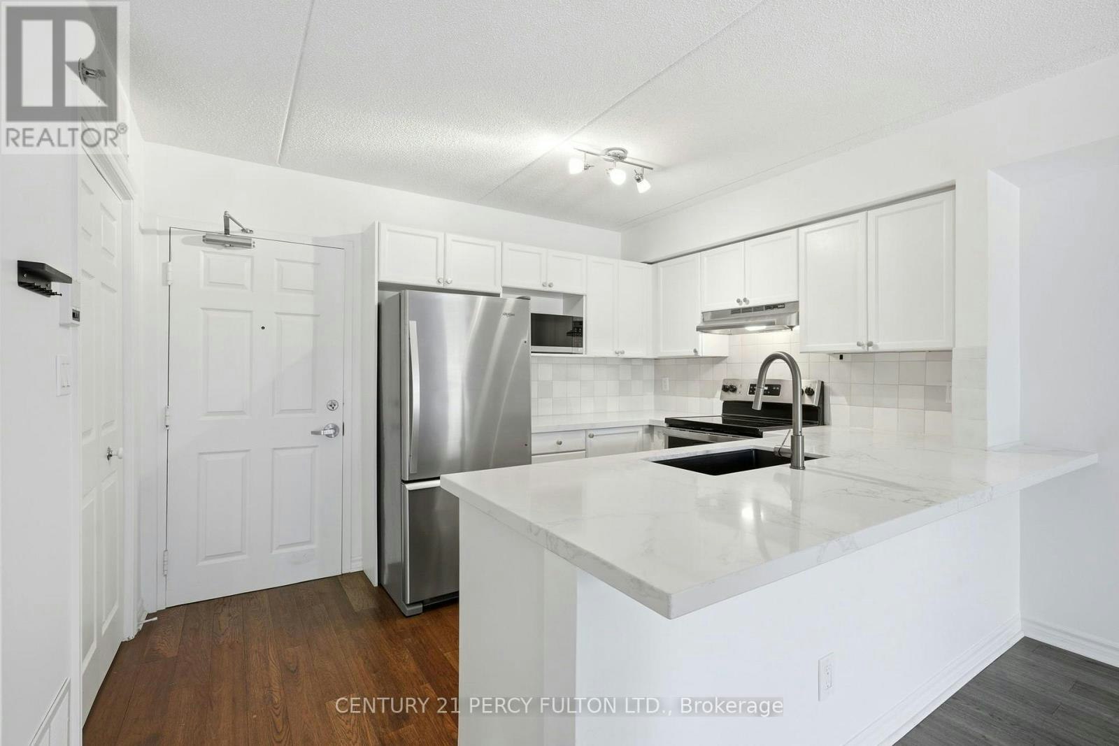203-1480 Bishops Gate, Oakville, ON, L6M 4N4 - 2