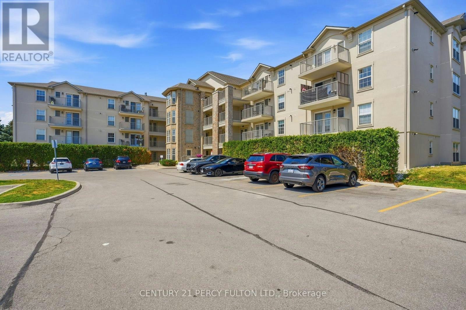 203-1480 Bishops Gate, Oakville, ON, L6M 4N4