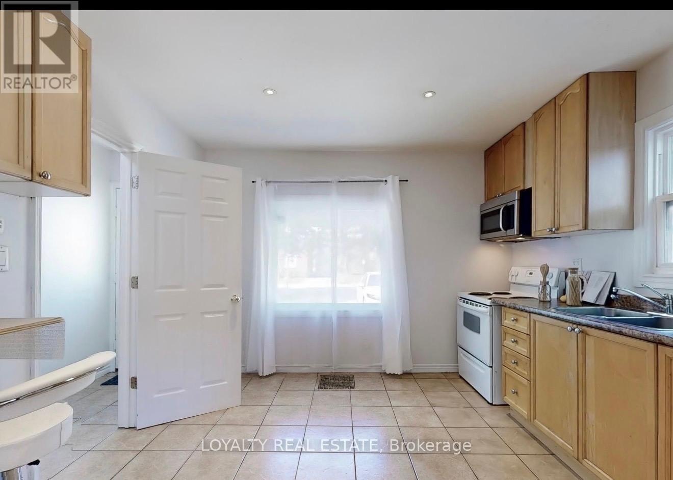 1-4 Mcmurchy Avenue S, Brampton, ON, L6Y 1X9 - 7