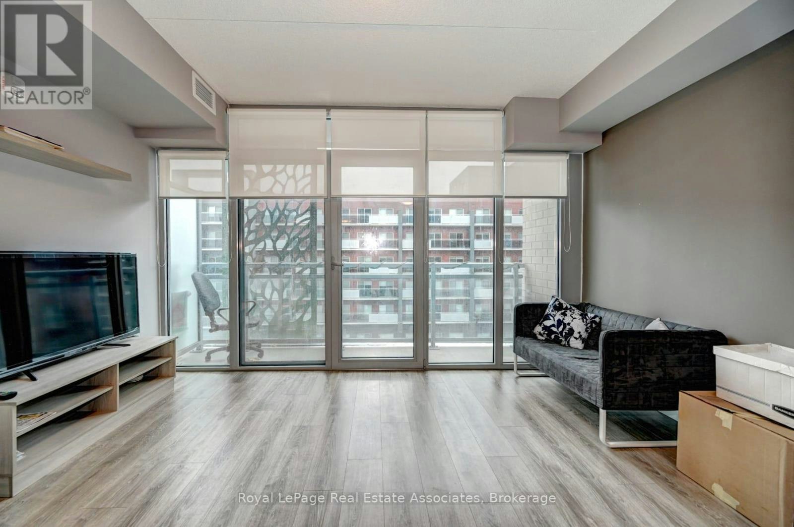 319-250 Albert Street, Waterloo, ON, N2L 0H5 - 2