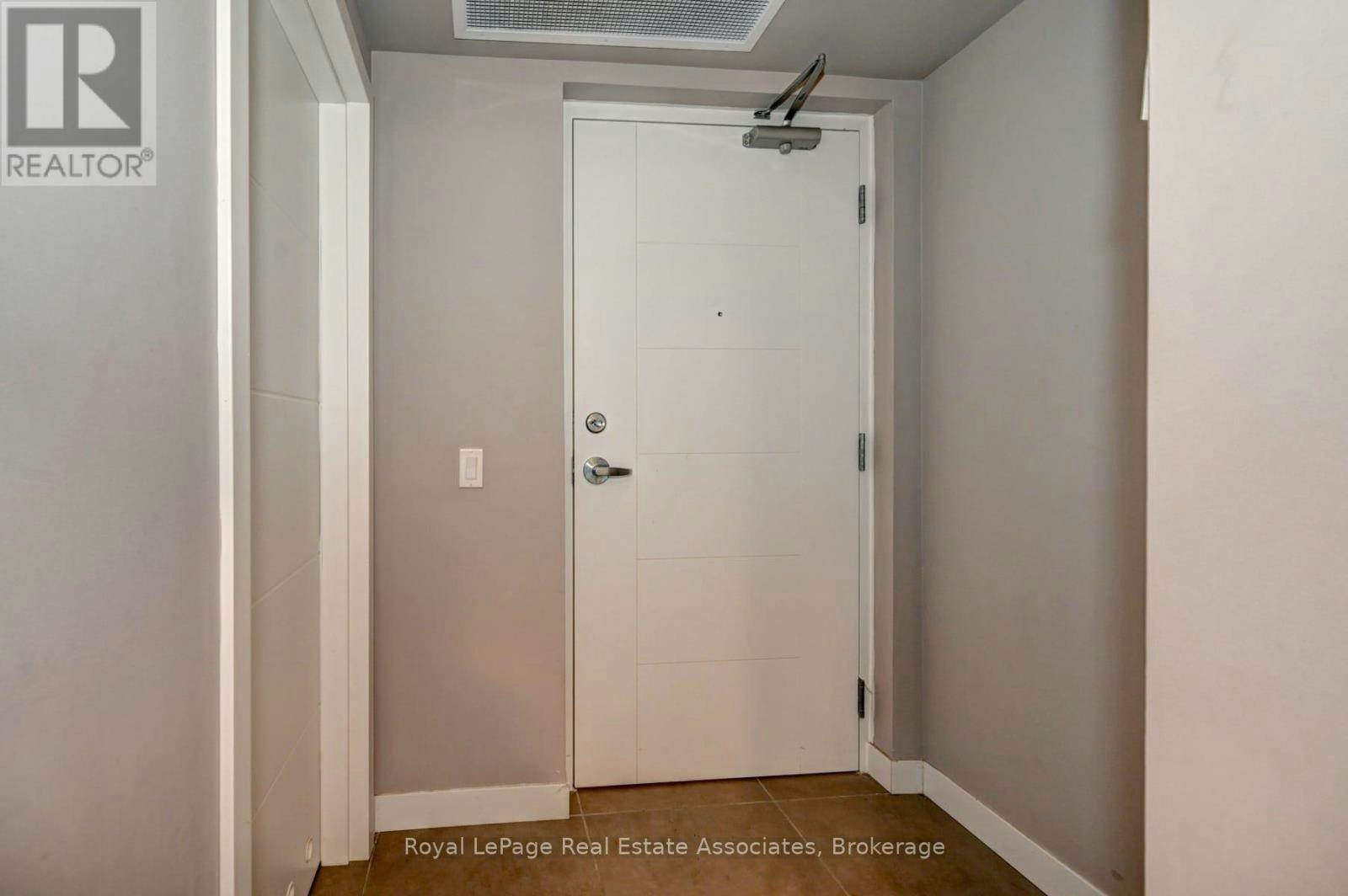 319-250 Albert Street, Waterloo, ON, N2L 0H5 - 7
