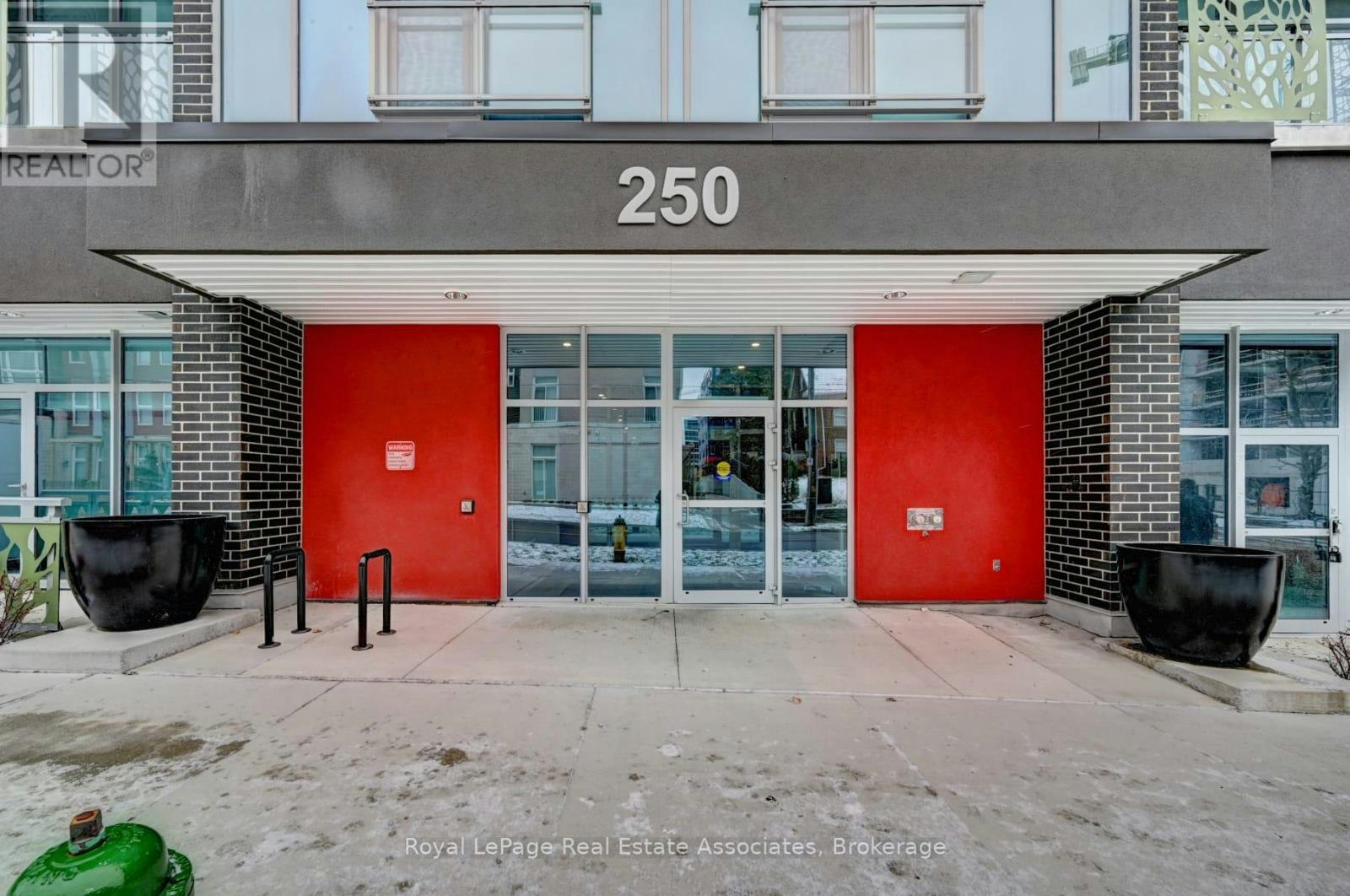 319-250 Albert Street, Waterloo, ON, N2L 0H5 - 6