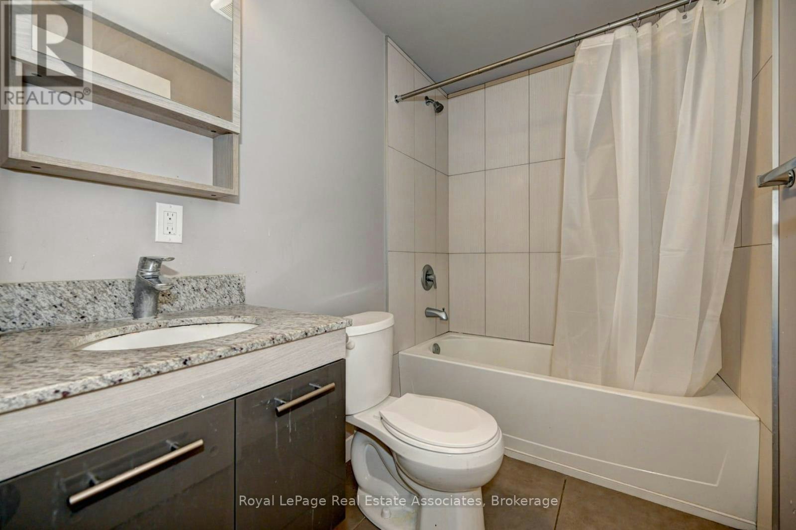 319-250 Albert Street, Waterloo, ON, N2L 0H5 - 5