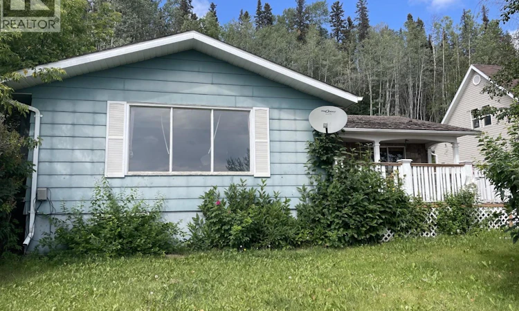 5739 Gairdner Crescent
