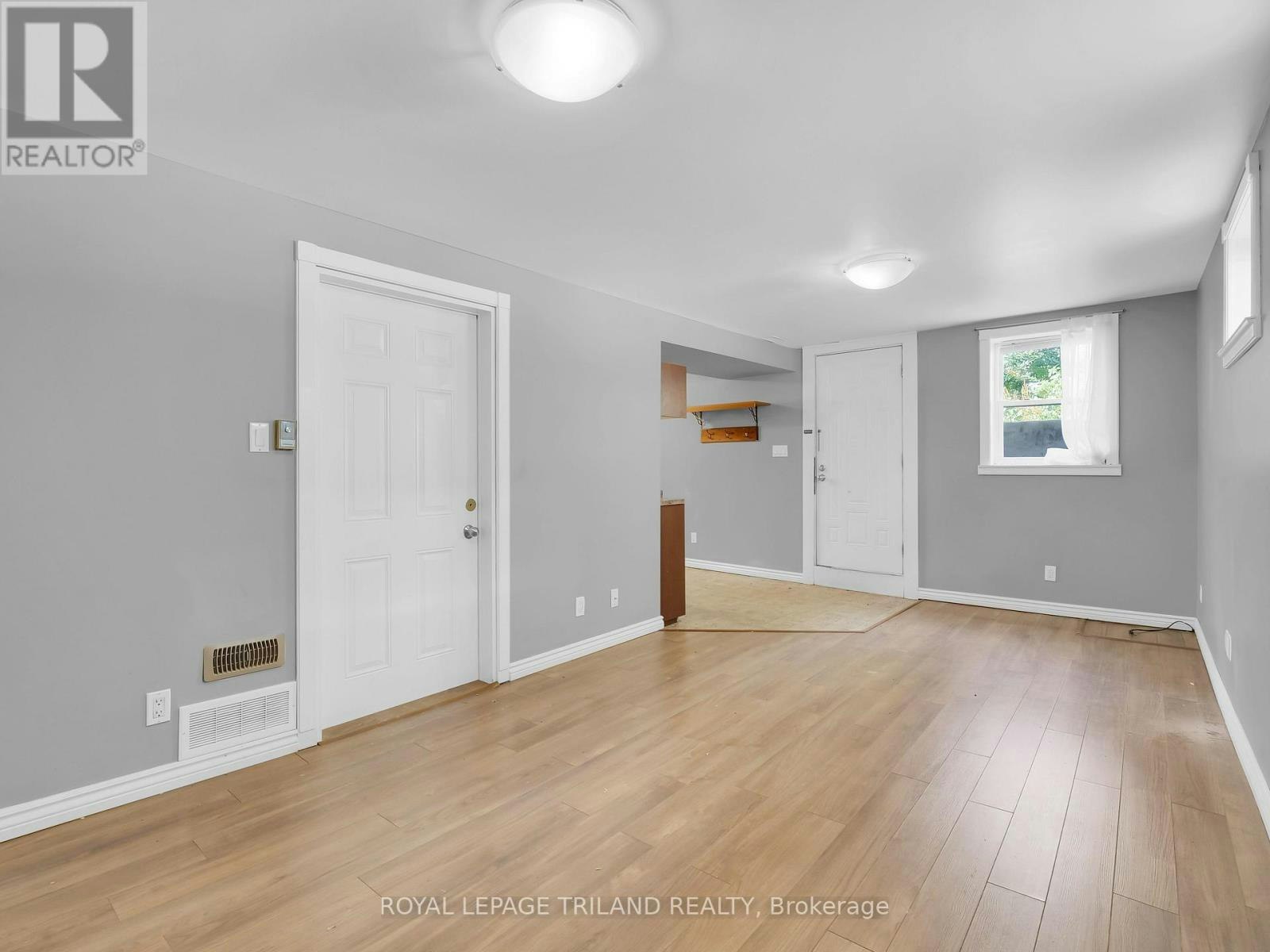 2-35 Miles Street, London, ON, N5Y 2T7 - 3