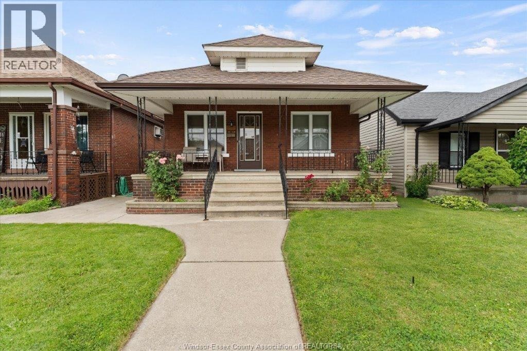 1663 Elsmere, Windsor, ON, N8X 4H5