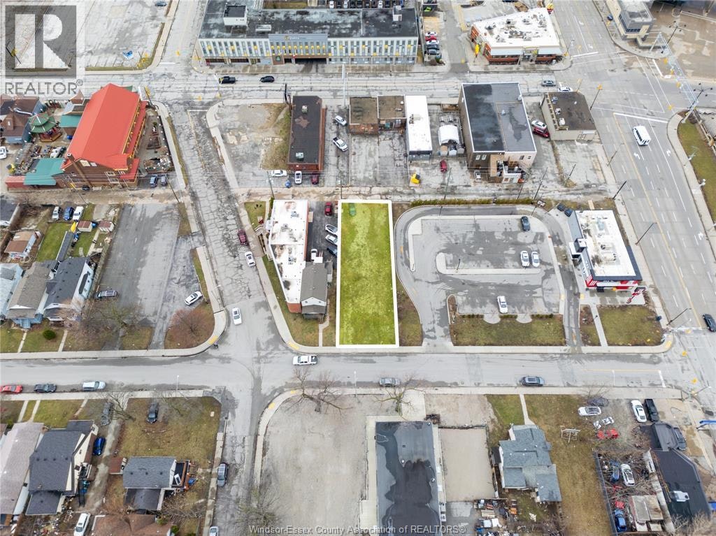 667 Windsor Avenue, Windsor, ON, N9A 1J6
