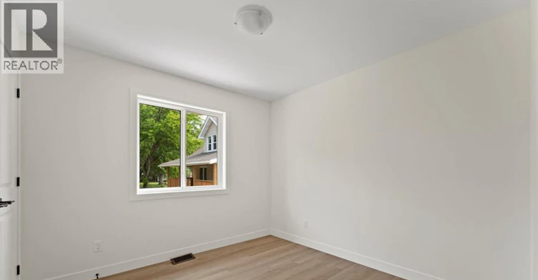2457 Front Road, Lasalle, ON, N9J 2C5 - 9