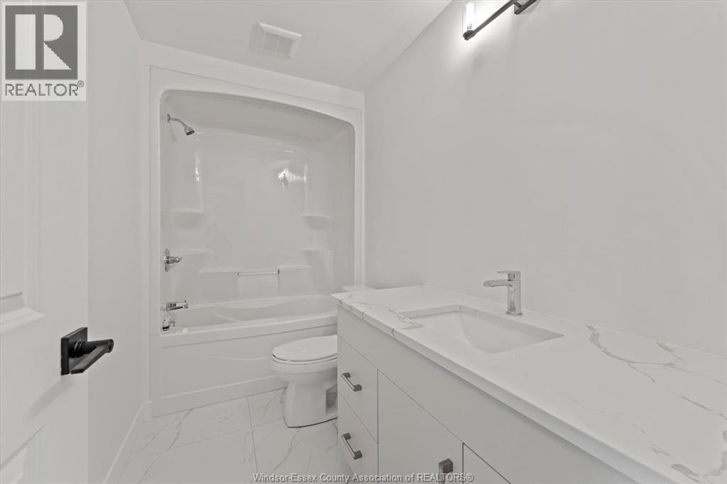 2457 Front Road, Lasalle, ON, N9J 2C5 - 18