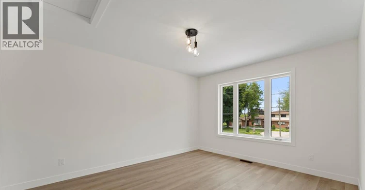 2457 Front Road, Lasalle, ON, N9J 2C5 - 11