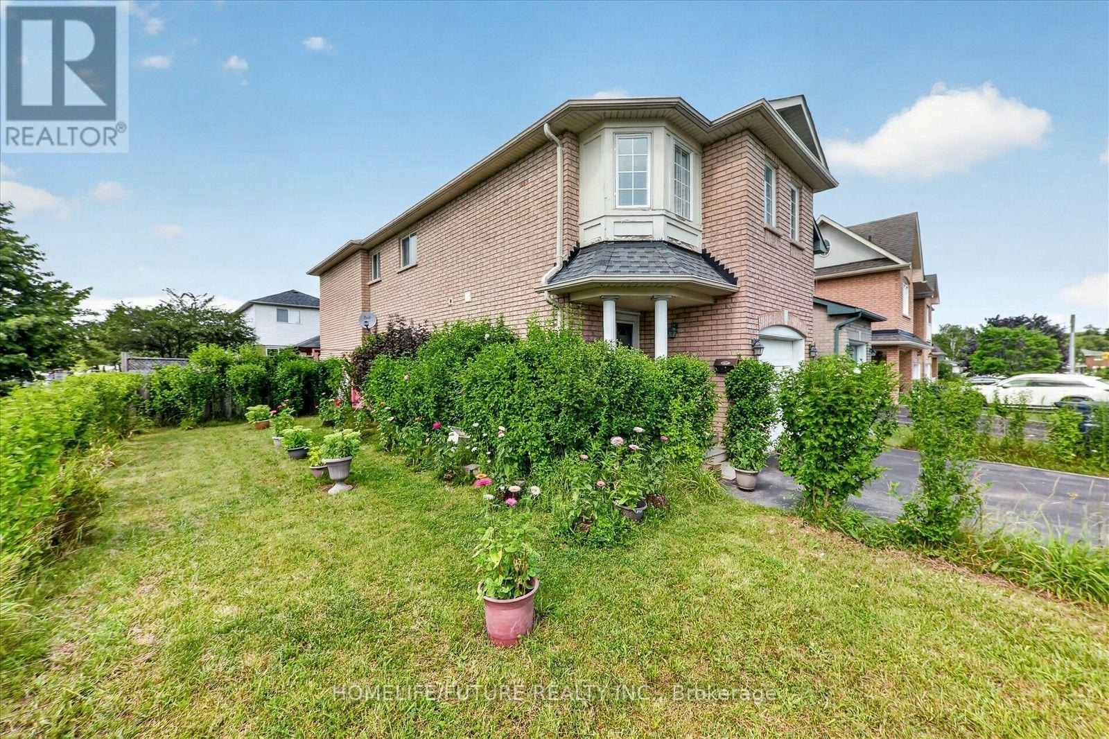 16 Rozell Road, Toronto, ON, M1C 2K9