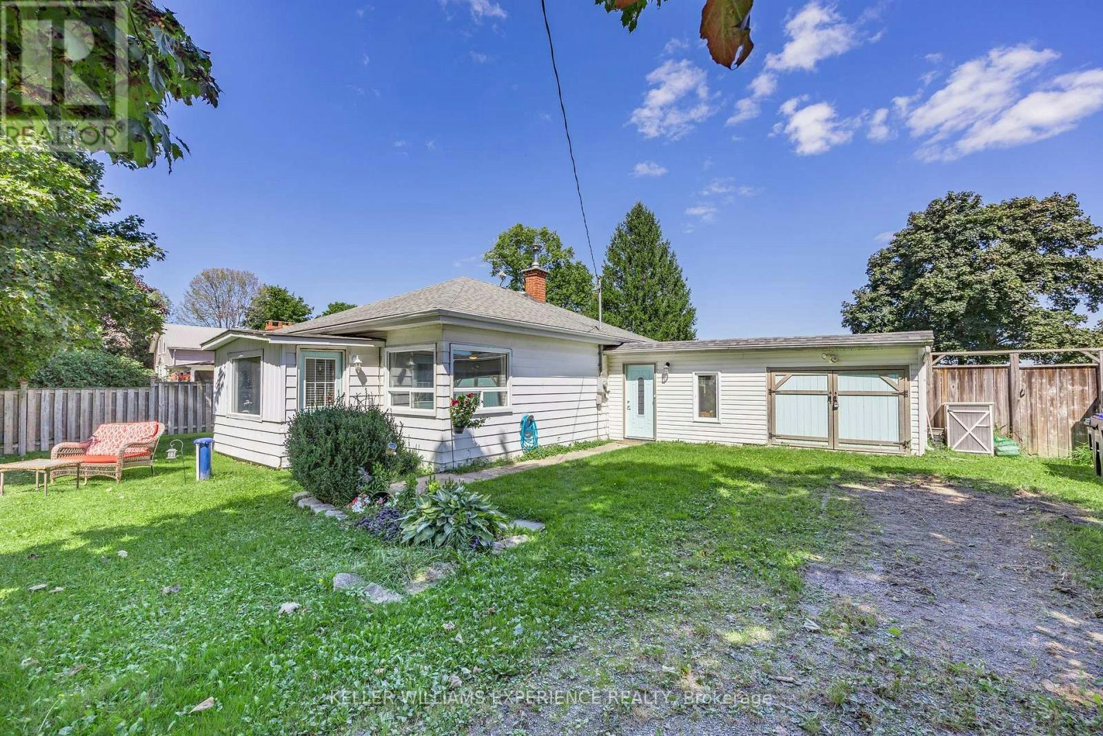 3829 Crossland Road, Springwater, ON, L0L 1P0