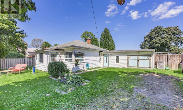 3829 Crossland Road
