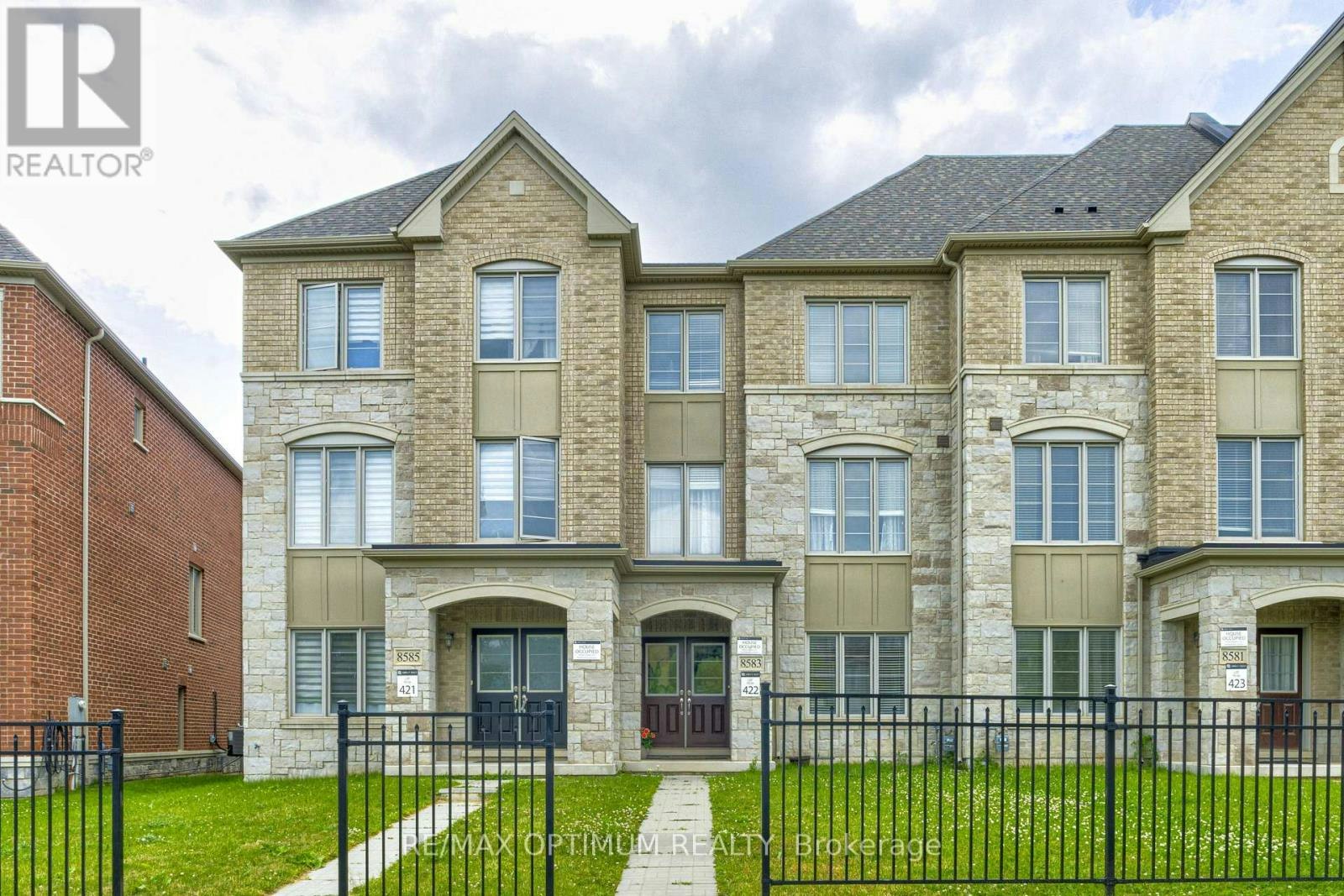 8583 Financial Drive, Brampton, ON, L6Y 6C4