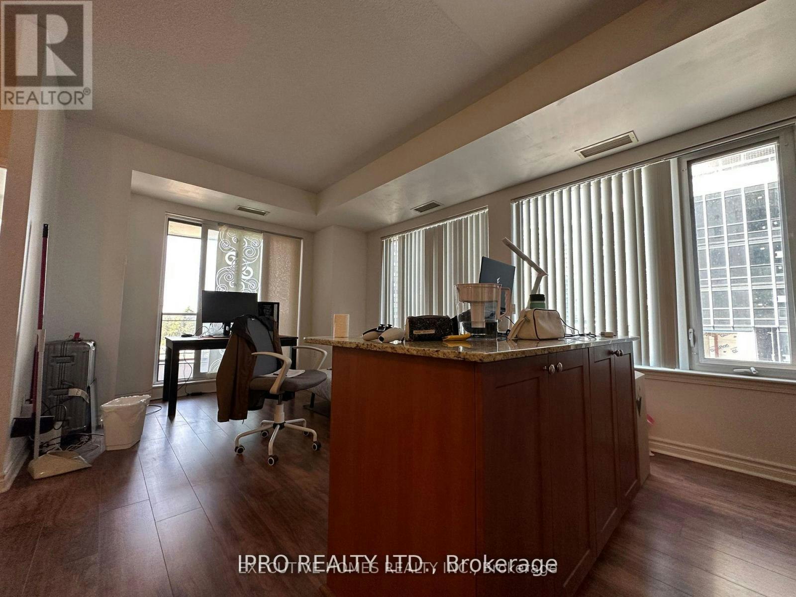 423-385 Prince Of Wales Drive, Mississauga, ON, L5B 0C6 - 3
