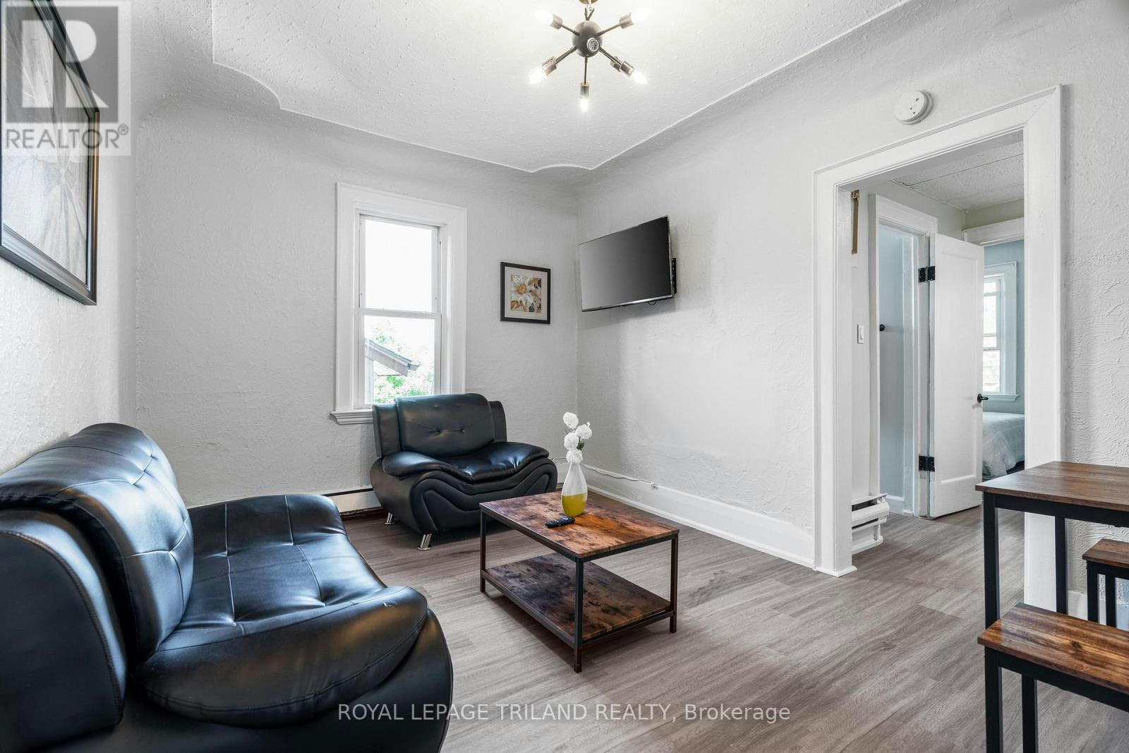 8-425 Mckenzie Avenue, London, ON, N6C 1V5