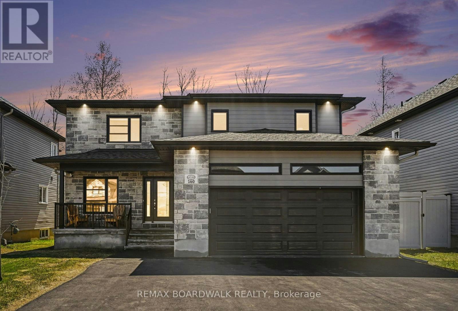 160 Hybrid Street, Russell, ON, K0A 1W0