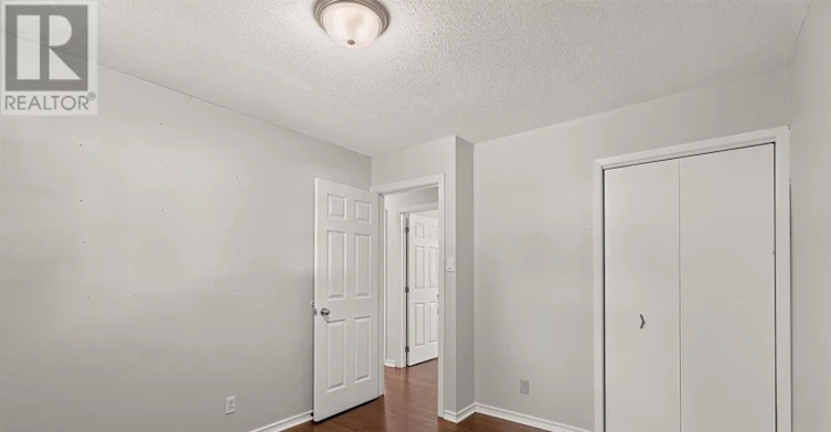 104 Oriole Avenue, Ottawa, ON, K2L 1E7 - 10