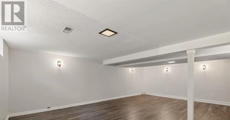 104 Oriole Avenue, Ottawa, ON, K2L 1E7 - 15