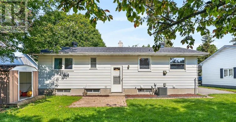 104 Oriole Avenue, Ottawa, ON, K2L 1E7 - 18