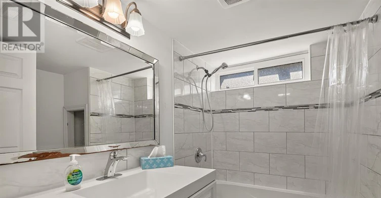104 Oriole Avenue, Ottawa, ON, K2L 1E7 - 16