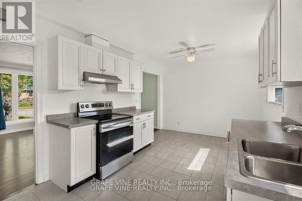 104 Oriole Avenue, Ottawa, ON, K2L 1E7 - 6