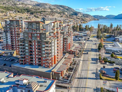 304-3346 Skaha Lake Road - 2