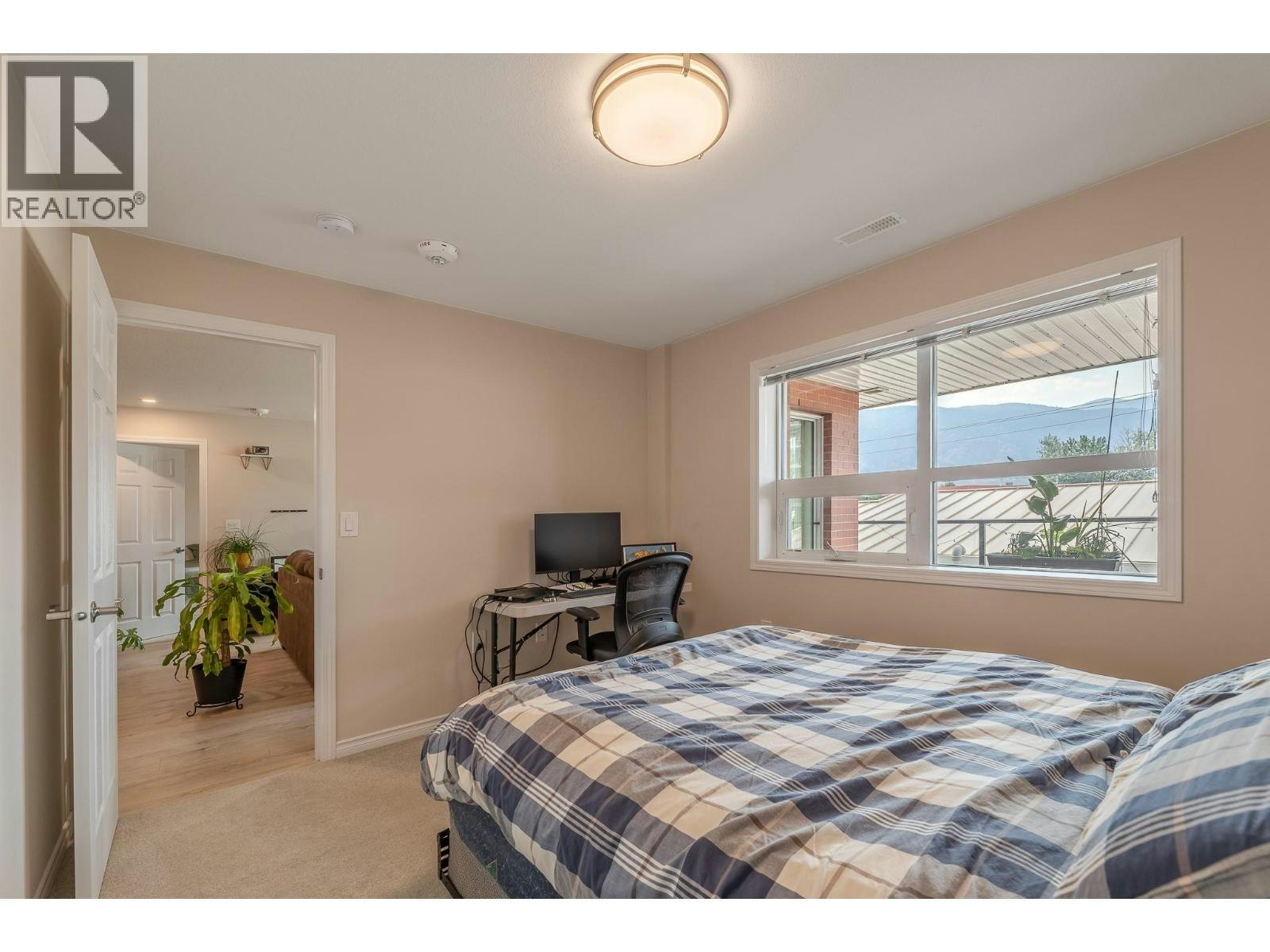 304-3346 Skaha Lake Road, Penticton, BC, V2A 6G4 - 16