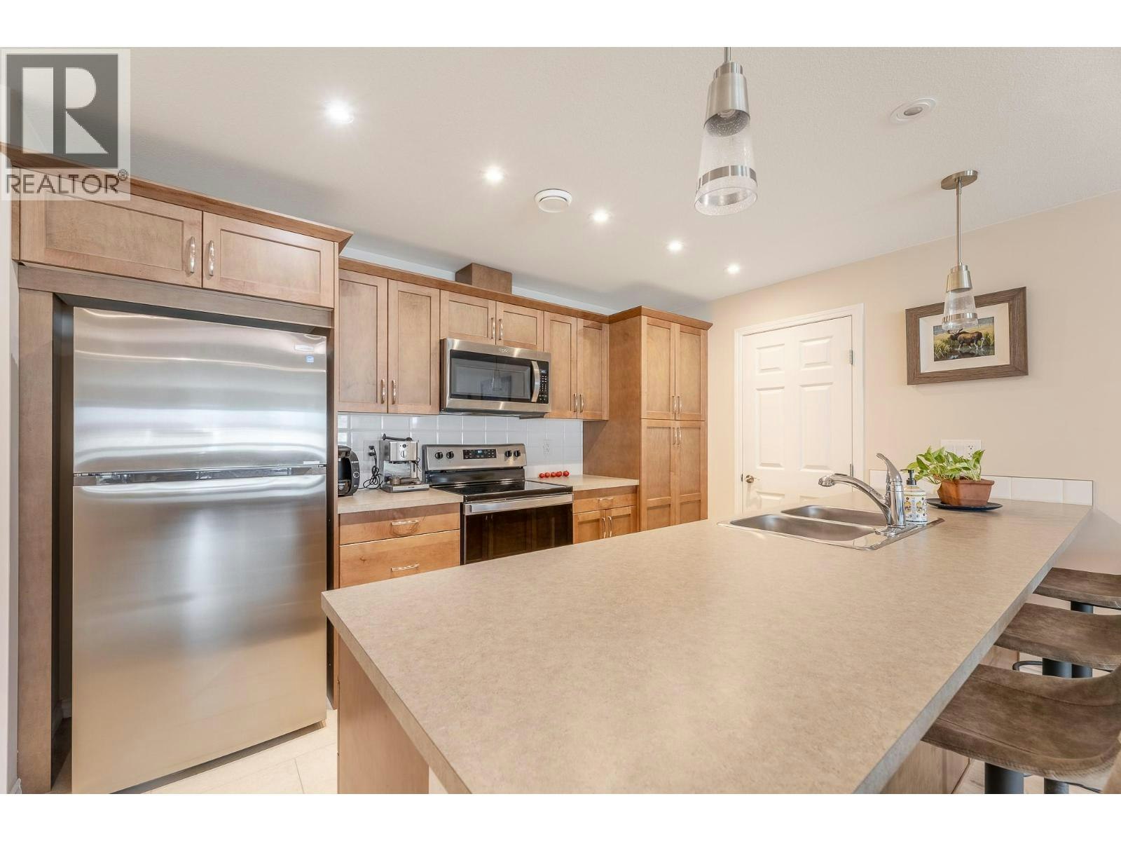 304-3346 Skaha Lake Road, Penticton, BC, V2A 6G4 - 7