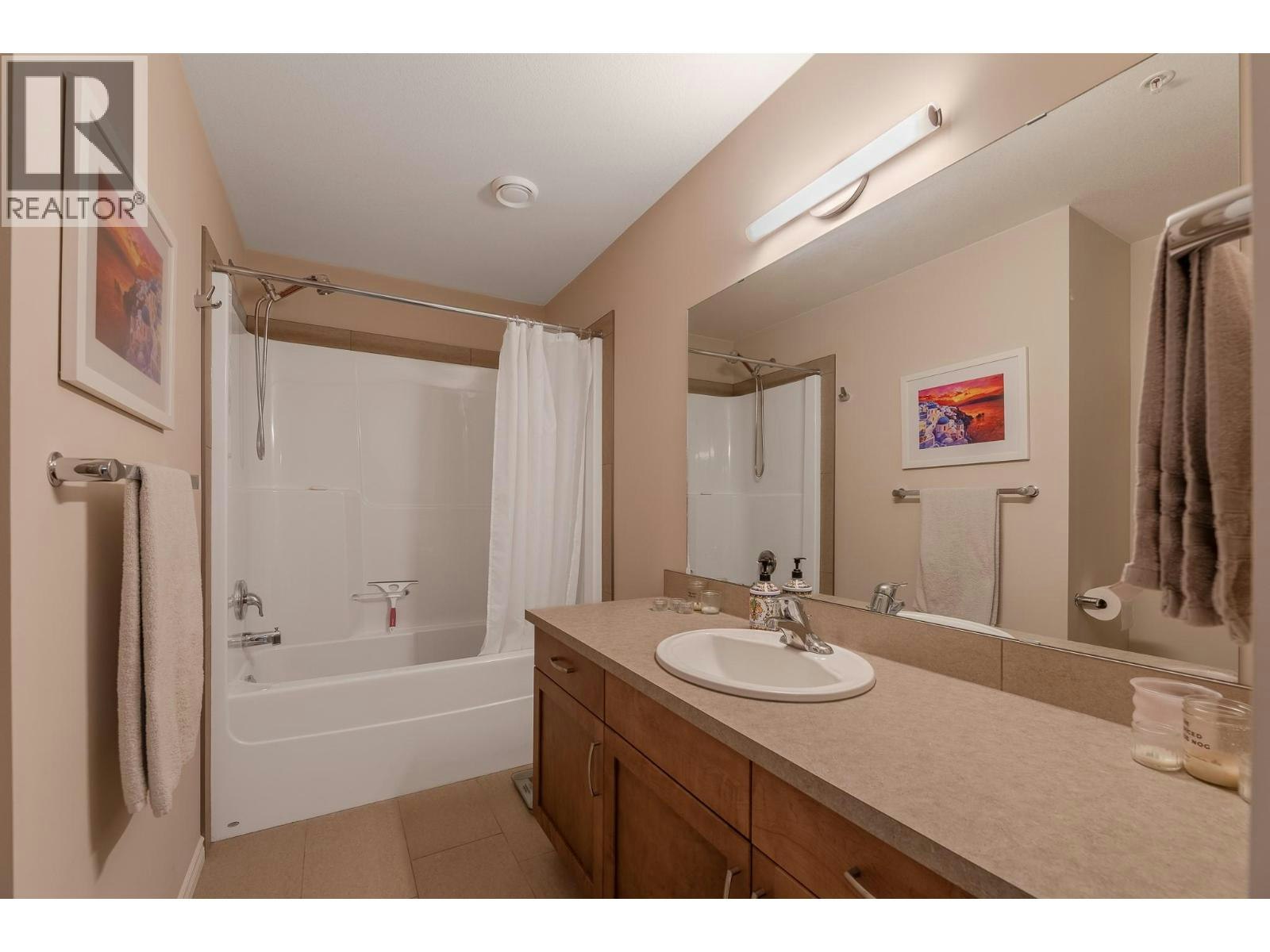 304-3346 Skaha Lake Road, Penticton, BC, V2A 6G4 - 14