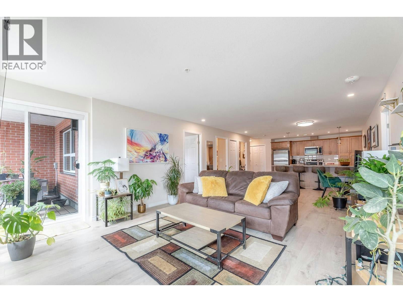 304-3346 Skaha Lake Road - 5