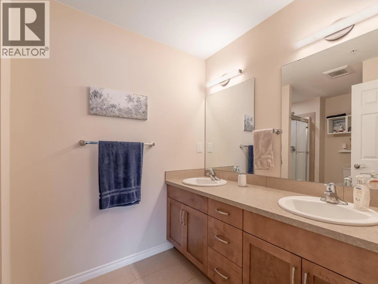 304-3346 Skaha Lake Road, Penticton, BC, V2A 6G4 - 21