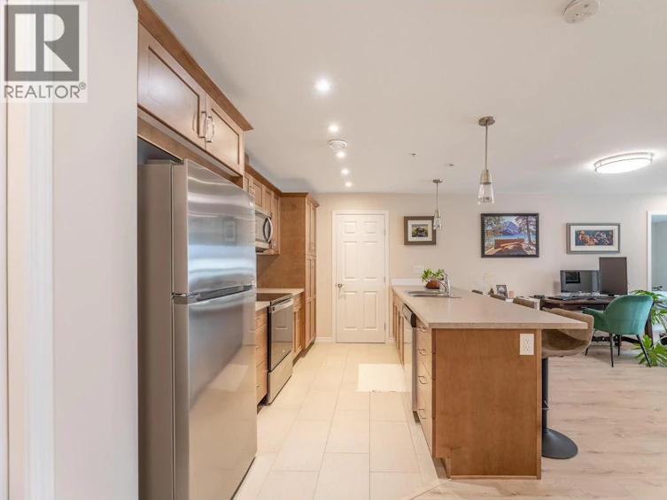 304-3346 Skaha Lake Road, Penticton, BC, V2A 6G4 - 11