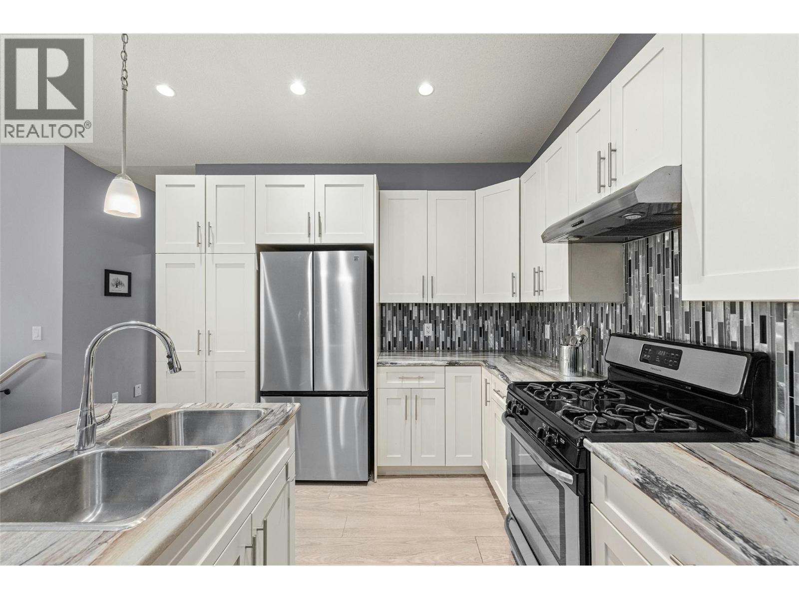 5015 Twinflower Crescent, Kelowna, BC, V1W 5L8 - 12