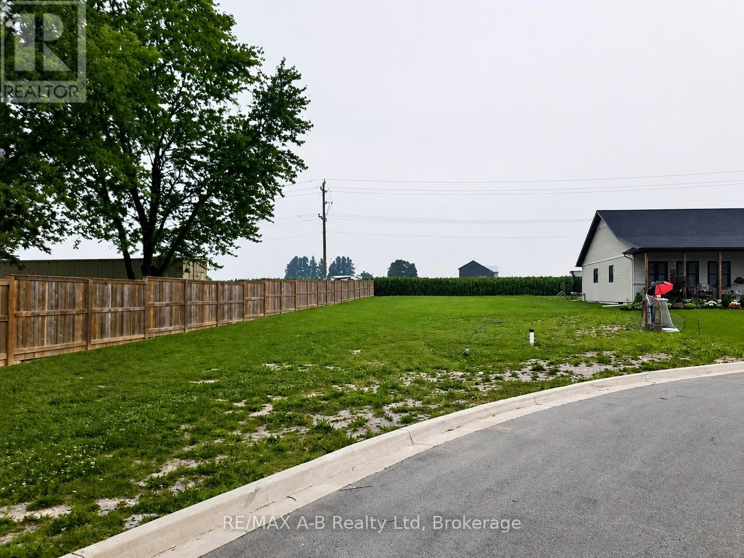 11 Linda Drive, Huron East, ON, N0K 1W0