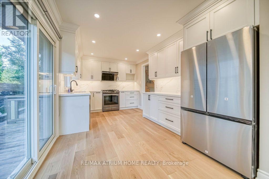 4 Palomino Crescent, Toronto, ON, M2K 1W1 - 5