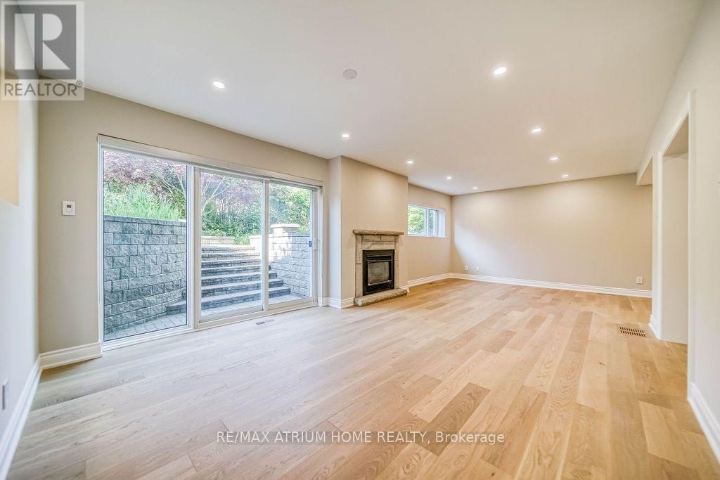 4 Palomino Crescent, Toronto, ON, M2K 1W1 - 16