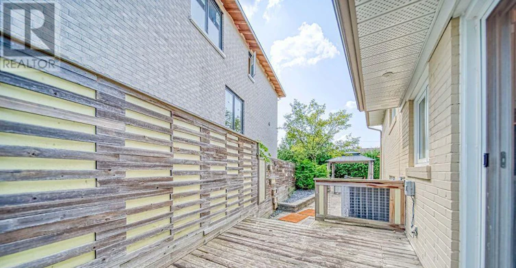 4 Palomino Crescent, Toronto, ON, M2K 1W1 - 22