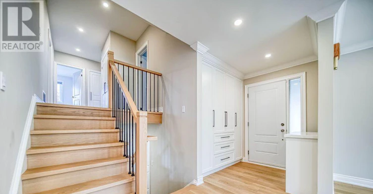 4 Palomino Crescent, Toronto, ON, M2K 1W1 - 7