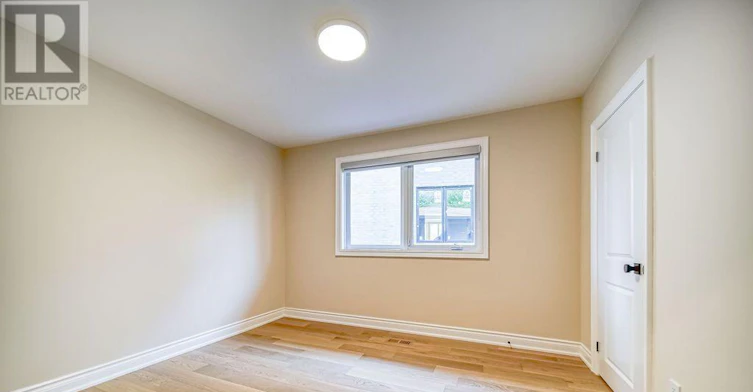 4 Palomino Crescent, Toronto, ON, M2K 1W1 - 10