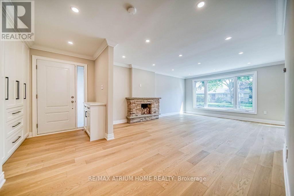 4 Palomino Crescent, Toronto, ON, M2K 1W1 - 3