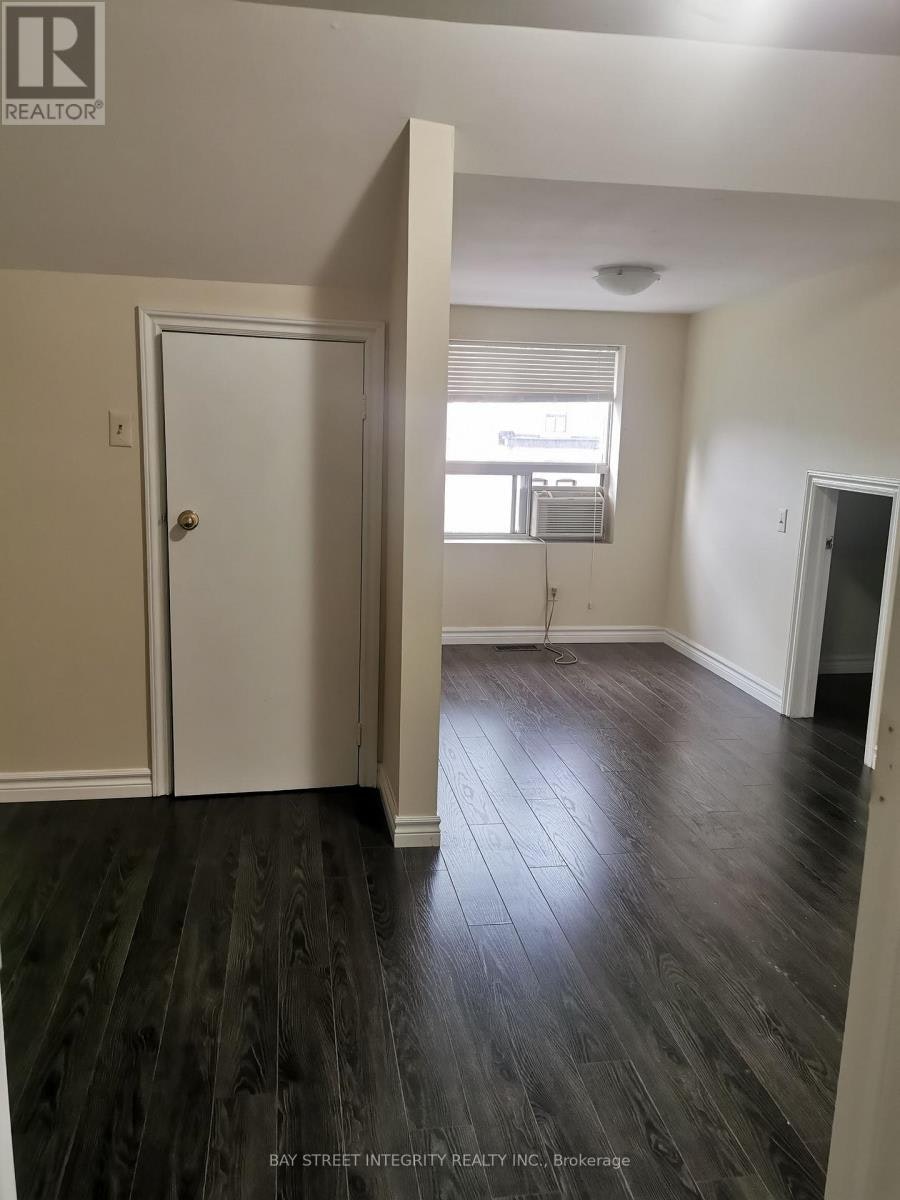 7 D'arcy Street, Toronto, ON, M5T 1J8 - 6